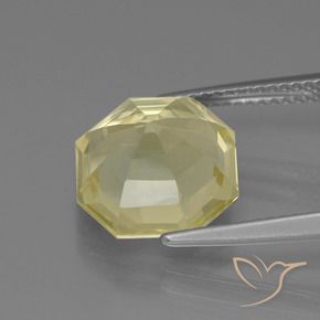 Quartz Gemstone in 11 x 11 mm (calibrated) Size for Sale, Quartz Stone in Pale Yellow Color