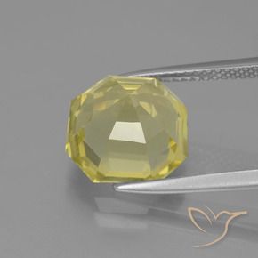 Quartz Gemstone in 11 x 11 mm (calibrated) Size for Sale, Quartz Stone in Pale Yellow Color