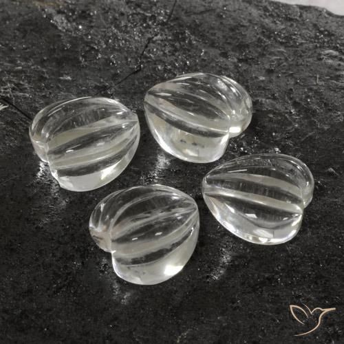Lotto di 4 pezzi Quarzo Bianco trasparente taglio cuore dal Brasile - Dimensioni 7,8 x 7,7mm, peso 6,44 ct totali / media. 1,61 ct ciascuno, durezza Mohs 7 adatto per gioielli da indossare ogni giorno, Photo A