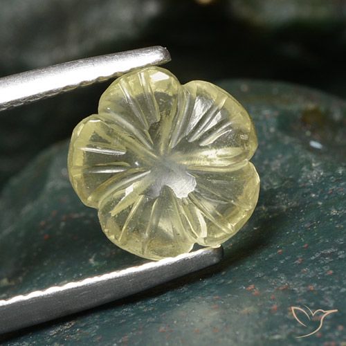 2.43ct Natural Pale Cream Yellow Quartz, Flower Cut, Transparent