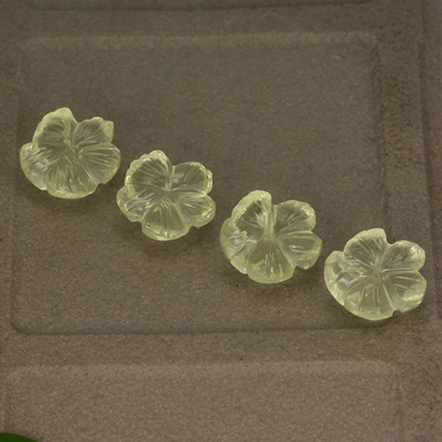 4-teiliges blumenschliff gelber Quarz / Set aus Brasilien - Gewicht 3,77 ct gesamt / Durchschn. je 0,94 ct, Größe 7,2x6,9 mm, Farbe: Hellgelb, Mohs-Härte 7 Geeignet für den täglichen Gebrauch im Schmuck, Photo A