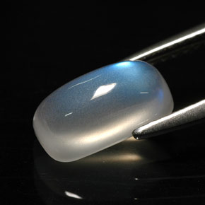 2.11 ct White Rainbow Moonstone Gemstone, Rainbow Moonstone Gem in Cushion Cabochon Shape for Sale.