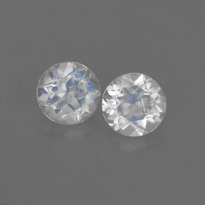 1.00 ct White Rainbow Moonstone Gemstone, Rainbow Moonstone Gem in Round Facet Shape for Sale.