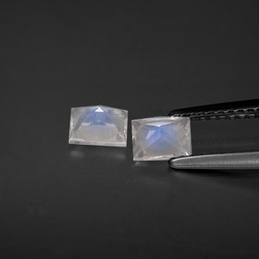 Rainbow Moonstone Gemstone in 5 x 4.1 mm Size for Sale, Rainbow Moonstone Stone in Blue White Color