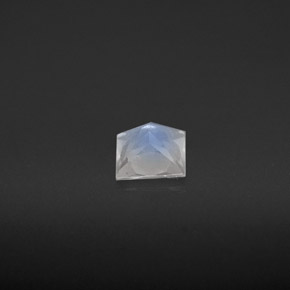 Rainbow Moonstone Gemstone in 5 x 4.9 mm Size for Sale, Rainbow Moonstone Stone in Blue White Color