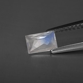 Rainbow Moonstone Gemstone in 6.1 x 4.1 mm Size for Sale, Rainbow Moonstone Stone in Blue White Color