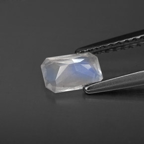 Rainbow Moonstone Gemstone in 6 x 4 mm (calibrated) Size for Sale, Rainbow Moonstone Stone in Blue White Color