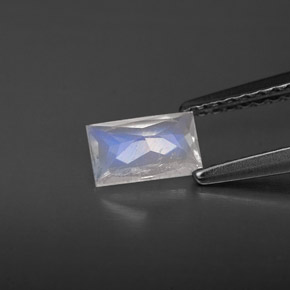 Rainbow Moonstone Gemstone in 6.1 x 3.8 mm Size for Sale, Rainbow Moonstone Stone in Blue White Color