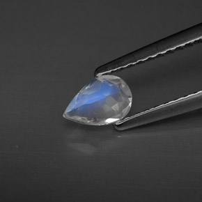 Rainbow Moonstone Gemstone in 6 x 4 mm (calibrated) Size for Sale, Rainbow Moonstone Stone in Blue White Color