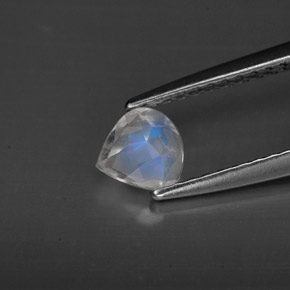 Rainbow Moonstone Gemstone in 5 x 4.9 mm Size for Sale, Rainbow Moonstone Stone in Blue White Color