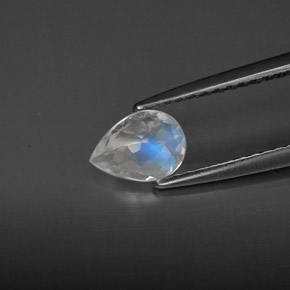 Rainbow Moonstone Gemstone in 6.7 x 4.9 mm Size for Sale, Rainbow Moonstone Stone in Blue White Color