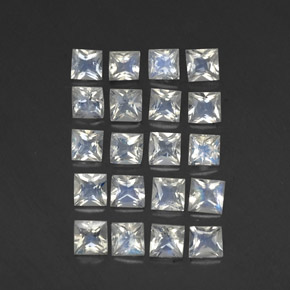 Blanco azulado Piedra de Luna Arco Iris Gema - 0.1ct Corte Princesa (ID: 306412)