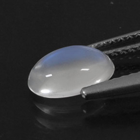 Rainbow Moonstone Gemstone in 8.4 x 5.2 mm Size for Sale, Rainbow Moonstone Stone in Blue White Color