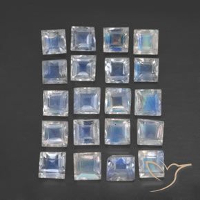 Pietra di luna arcobaleno a taglio quadrato da 2,65 ct, 3 x 2,8 mm dall'India, Photo A