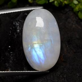 18.6ct Oval Cabochon Bluish White Rainbow Moonstone Gem for sale 18.6ct Oval Cabochon Bluish White Rainbow Moonstone Gem (ID: 491455)