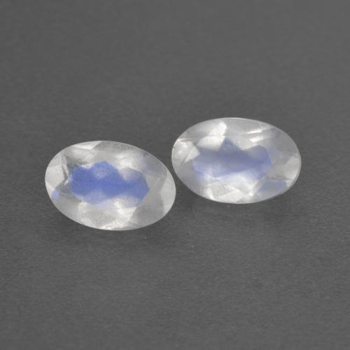 Bluish White Rainbow Moonstone Gem - 0.4ct Oval Facet (ID: 574108)