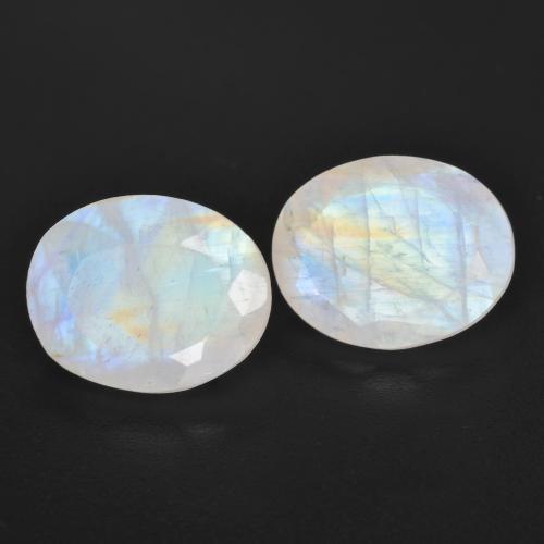 Bluish White Rainbow Moonstone Gem - 3.1ct Oval Facet (ID: 585121)
