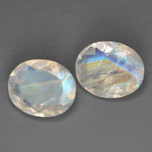 Bluish White Rainbow Moonstone Gem - 2.7ct Oval Facet (ID: 586736)