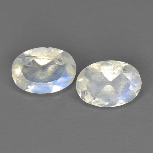 Bluish White Rainbow Moonstone Gem - 0.6ct Oval Facet (ID: 603041)