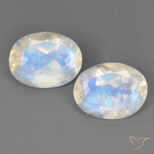 3.1 ct Oval Cut Rainbow Moonstone, 8.8 x 6.7 mm From the United States, Photo A