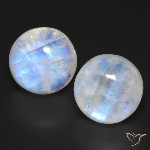 Paire assortie Pierre de Lune Arc en Ciel Blanc Tour de 14,9mm, poids total de 28,22 ct (14,11 ct en moyenne pour chaque), paire Pierre de Lune Arc en Ciel assorties de pureté Transparent et de couleur Blanc bleuâtre, pierre gemme naturelle Non traité, dureté Mohs de 6 à 6.5, Photo A