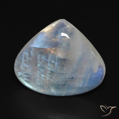 Pierre de Lune Arc en Ciel Blanc pear cabochon 12,67 ct des Etats-Unis, dimension 19 x 16,5mm, pierre gemme naturelle Non traité, pureté Transparent, 1 pièce Pierre de Lune Arc en Ciel de couleur Blanc bleuâtre, dureté Mohs de 6 à 6.5, Photo A