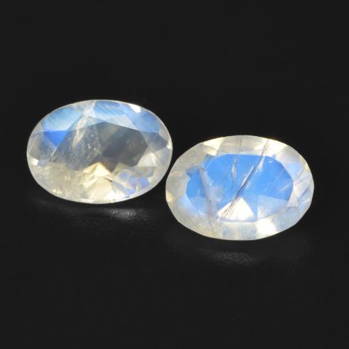 1.11ctw Natural Bluish White Rainbow Moonstone, Oval, Transparent