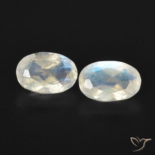 0.91ctw Natural Bluish White Rainbow Moonstone, Oval, Transparent
