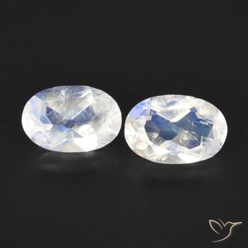 0.88ctw Natural Bluish White Rainbow Moonstone, Oval, Transparent