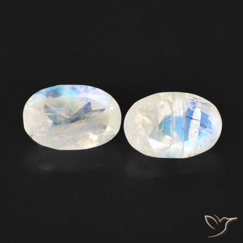 0.94ctw Natural Bluish White Rainbow Moonstone, Oval, Transparent