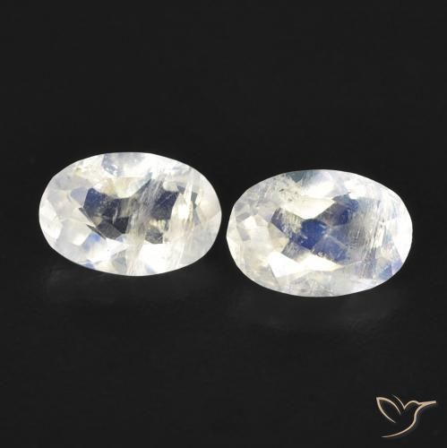 0.84ctw Natural Bluish White Rainbow Moonstone, Oval, Transparent