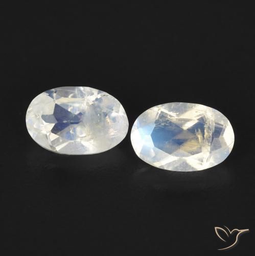 0.77ctw Natural Bluish White Rainbow Moonstone, Oval, Transparent
