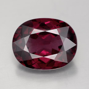 8.35 ct Red Rhodolite Garnet Gemstone, Rhodolite Garnet Gem in Oval Facet Shape for Sale.