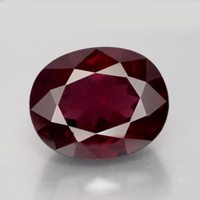 11.39 ct Red Rhodolite Garnet Gemstone, Rhodolite Garnet Gem in Oval Facet Shape for Sale.
