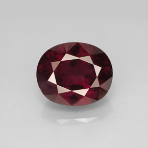 6.85 ct Red Rhodolite Garnet Gemstone, Rhodolite Garnet Gem in Oval Facet Shape for Sale.
