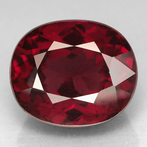 10.33 ct Red Rhodolite Garnet Gemstone, Rhodolite Garnet Gem in Oval Facet Shape for Sale.
