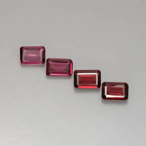 2.90 ct Pink Rhodolite Garnet Gemstone, Rhodolite Garnet Gem in Octagon Facet Shape for Sale.
