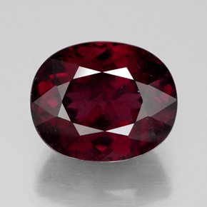 10.51 ct Red Rhodolite Garnet Gemstone, Rhodolite Garnet Gem in Oval Facet Shape for Sale.