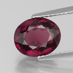 2.86 ct Red Rhodolite Garnet Gemstone, Rhodolite Garnet Gem in Oval Facet Shape for Sale.