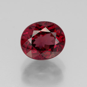 2.68 ct Red Rhodolite Garnet Gemstone, Rhodolite Garnet Gem in Oval Facet Shape for Sale.