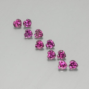 Púrpura oscuro Granate Rodolita Gema - 0.3ct Forma de corazón (ID: 353511)
