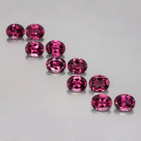 4.44 ct Red Rhodolite Garnet Gemstone, Rhodolite Garnet Gem in Oval Facet Shape for Sale.