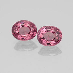 1.73 ct Red Rhodolite Garnet Gemstone, Rhodolite Garnet Gem in Oval Facet Shape for Sale.