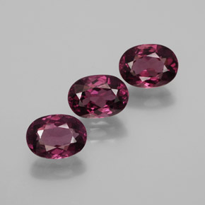 3.53 ct Red Rhodolite Garnet Gemstone, Rhodolite Garnet Gem in Oval Facet Shape for Sale.
