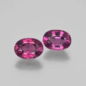 2.30 ct Red Rhodolite Garnet Gemstone, Rhodolite Garnet Gem in Oval Facet Shape for Sale.