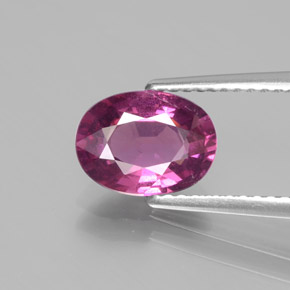Magenta Rhodolit-Granat Edelstein - 1.8ct Oval facettiert (ID: 382744)