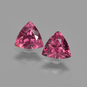 1.06 ct Pink Rhodolite Garnet Gemstone, Rhodolite Garnet Gem in Trillion Facet Shape for Sale.
