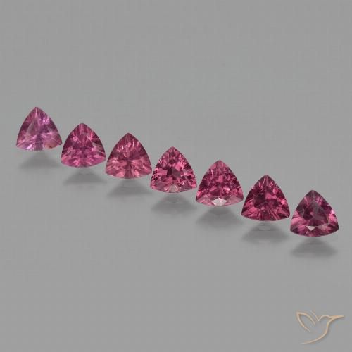 Granato rodolite taglio trilioni da 3,33 ct, 5,2 x 5,1 mm dal Mozambico, Photo A