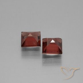 Rhodolite Garnet Gemstones in 5 x 5 mm (calibrated) Size for Sale, Rhodolite Garnet Stones in Deep Scarlet Red Color