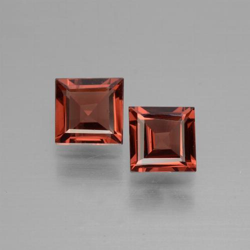 Deep Red Rhodolite Garnet Gem - 0.7ct Square Facet (ID: 431058)